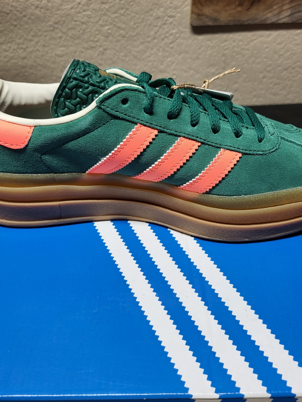 *NEW* Adidas Gazelle Bold J Green Coral Hurricanes Platform Size Youth 5 Women 6 - Picture 2 of 9